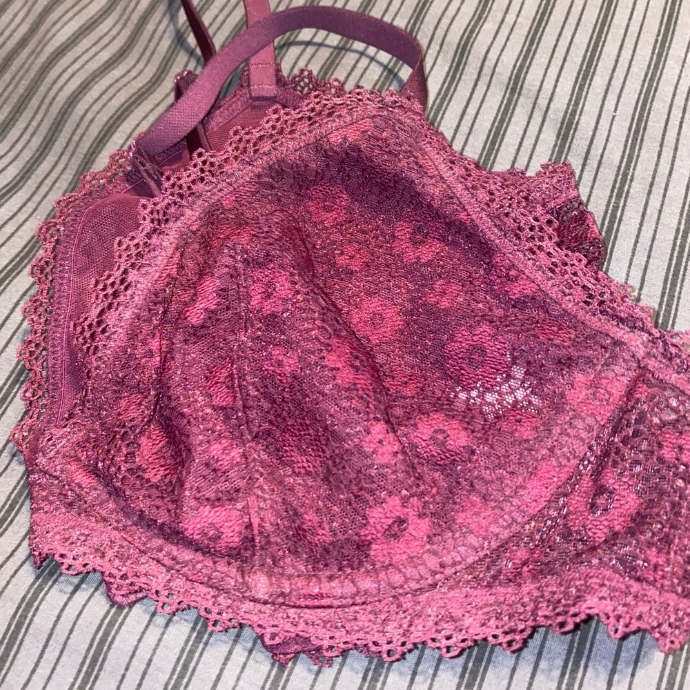 Lace Bra - Picture 3 of 5